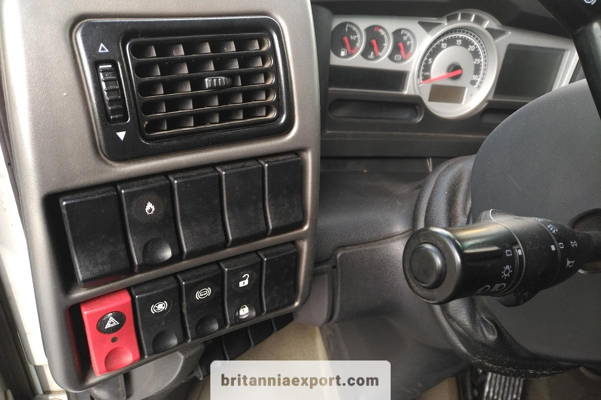 RENAULT Magnum 480 DXI | Automatic | Retarder | Volvo DXI13 Engine | - Тягач: фото 5 RENAULT Magnum 480 DXI | Automatic | Retarder | Volvo DXI13 Engine | - Тягач: фото 5