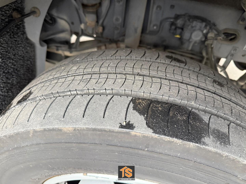 DAF LF 230 FA 12 TON - AUTOMATIC - ORIGINAL KM - TOP! - Грузовик с закрытым кузовом: фото 4 DAF LF 230 FA 12 TON - AUTOMATIC - ORIGINAL KM - TOP! - Грузовик с закрытым кузовом: фото 4