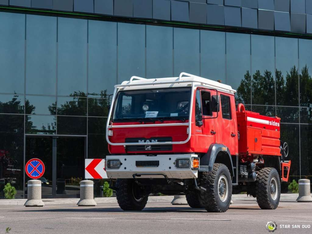 MAN LE220B 4x4 E Fire Truck Feuerwehr - Грузовик: фото 2 MAN LE220B 4x4 E Fire Truck Feuerwehr - Грузовик: фото 2