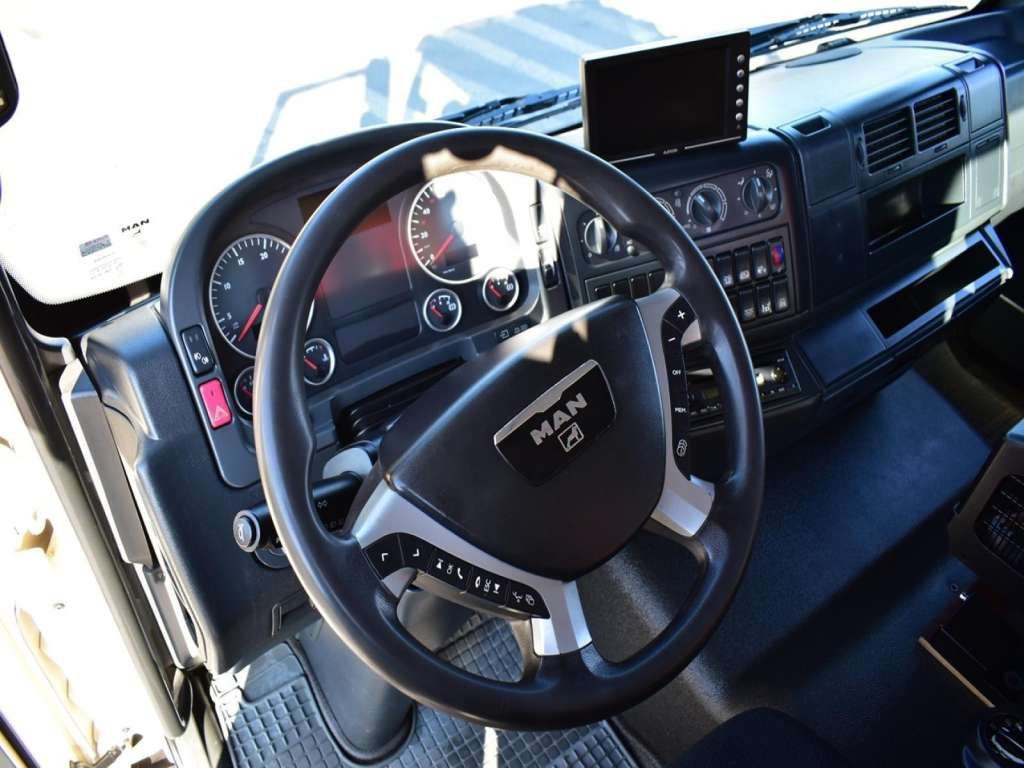 Автоманипулятор, Грузовик бортовой/ Платформа MAN  TGM 18.340 4x4 PALFINGER PK 18002 CRANE WINCH MAN  TGM 18.340 4x4 PALFINGER PK 18002 CRANE WINCH: фото 18