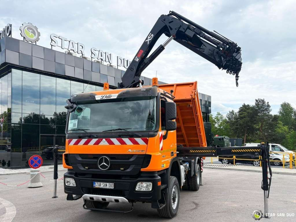Mercedes-Benz Actros 1841 AK 4x4 Hiab 288E-7 Crane Kipper - Автоманипулятор: фото 4 Mercedes-Benz Actros 1841 AK 4x4 Hiab 288E-7 Crane Kipper - Автоманипулятор: фото 4