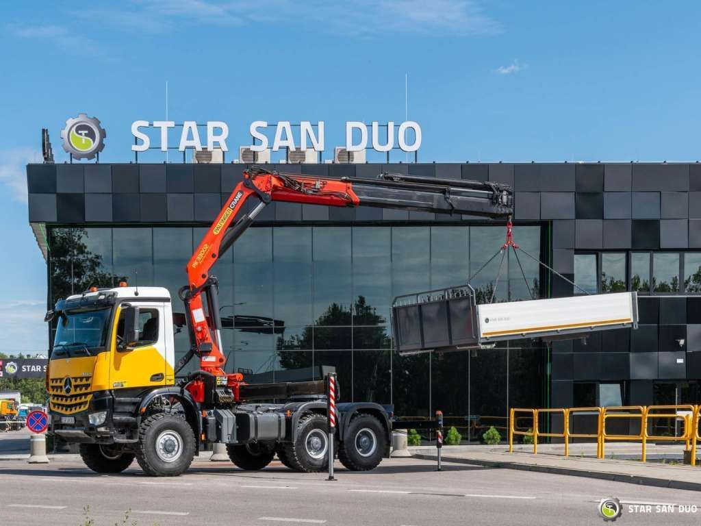 Mercedes-Benz AROCS 3345 6x6 PALFINGER PK 33002 Euro 6 Crane - Тягач: фото 1 Mercedes-Benz AROCS 3345 6x6 PALFINGER PK 33002 Euro 6 Crane - Тягач: фото 1
