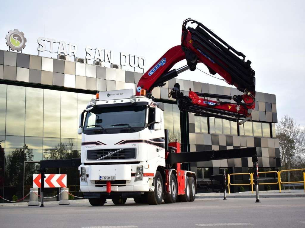 Volvo FH 520 8x2 EFFER 850 Fly Jib Winch 5th - Тягач: фото 2 Volvo FH 520 8x2 EFFER 850 Fly Jib Winch 5th - Тягач: фото 2