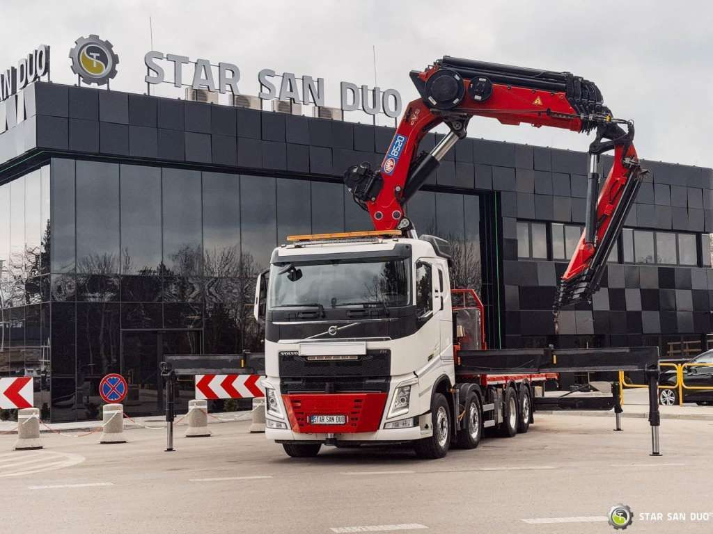 Volvo FH 550 8x2 HMF 8520 FLY JIB Winch Crane Euro 6 - Автоманипулятор: фото 2 Volvo FH 550 8x2 HMF 8520 FLY JIB Winch Crane Euro 6 - Автоманипулятор: фото 2