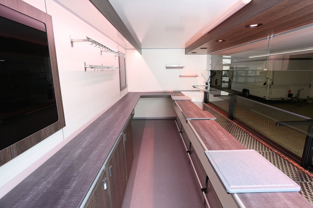 Wochenmarktmobil BORCO HÖHNS - Торговый грузовик: фото 4 Wochenmarktmobil BORCO HÖHNS - Торговый грузовик: фото 4