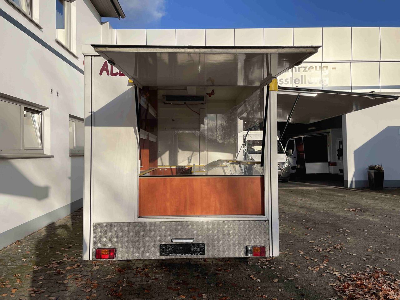 Торговый грузовик Wochenmarktmobil Vemus: фото 6 Торговый грузовик Wochenmarktmobil Vemus: фото 6