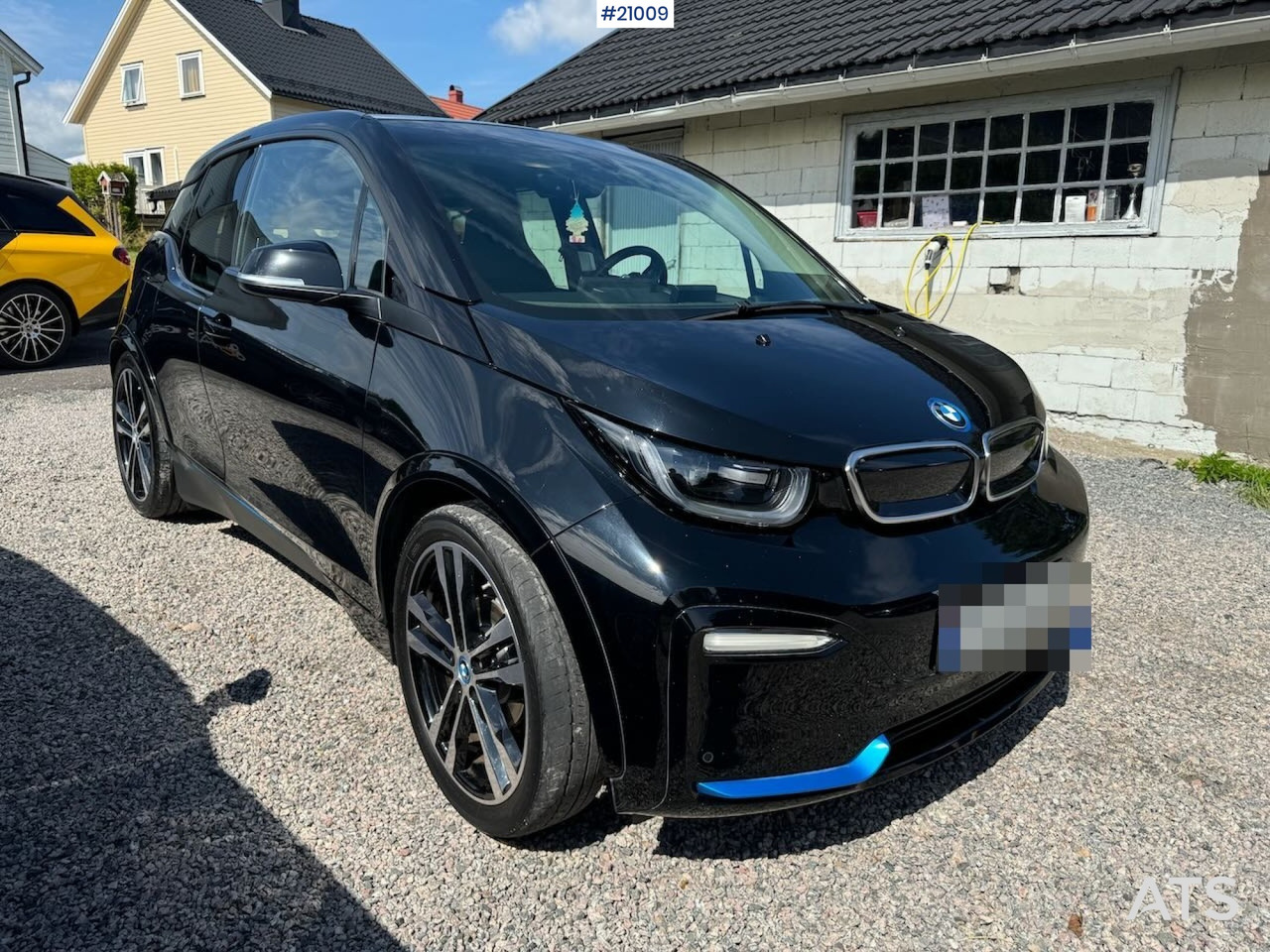 BMW i3 - Легковой автомобиль: фото 1 BMW i3 - Легковой автомобиль: фото 1
