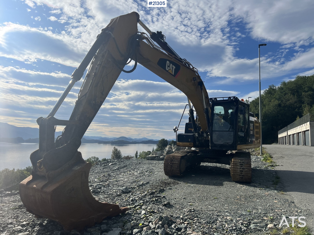 CAT 320 EL - Гусеничный экскаватор: фото 3 CAT 320 EL - Гусеничный экскаватор: фото 3