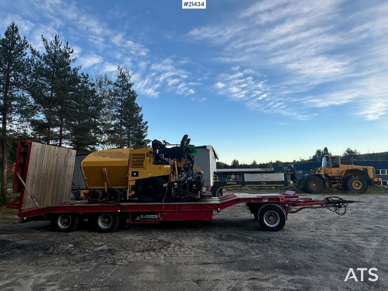 Caterpillar AP 300 - Асфальтоукладчик: фото 2 Caterpillar AP 300 - Асфальтоукладчик: фото 2