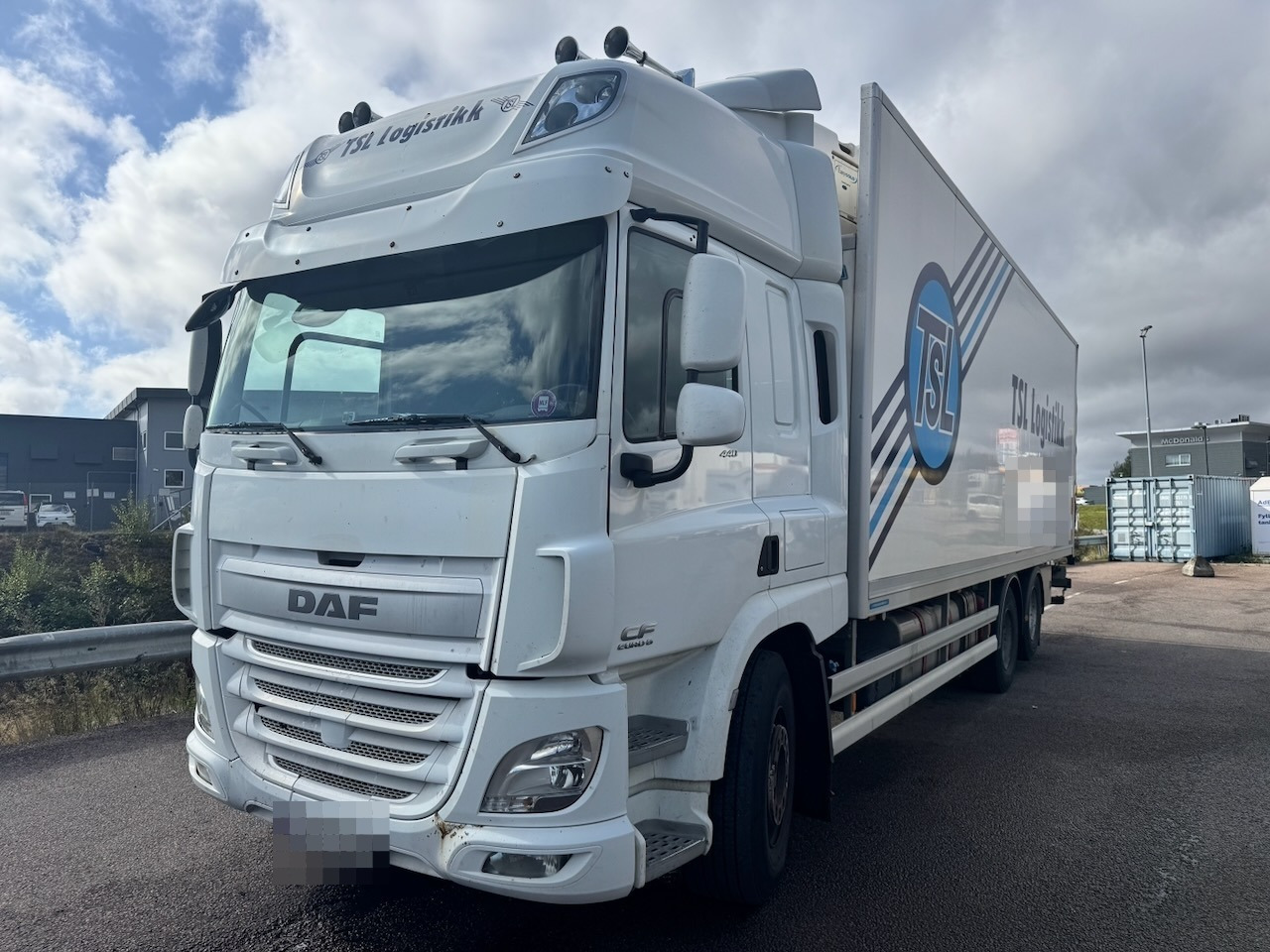 DAF CF440 6x2 Skapbil m/ kjøl/frys aggregat. Euro 6 - Грузовик с закрытым кузовом: фото 1 DAF CF440 6x2 Skapbil m/ kjøl/frys aggregat. Euro 6 - Грузовик с закрытым кузовом: фото 1