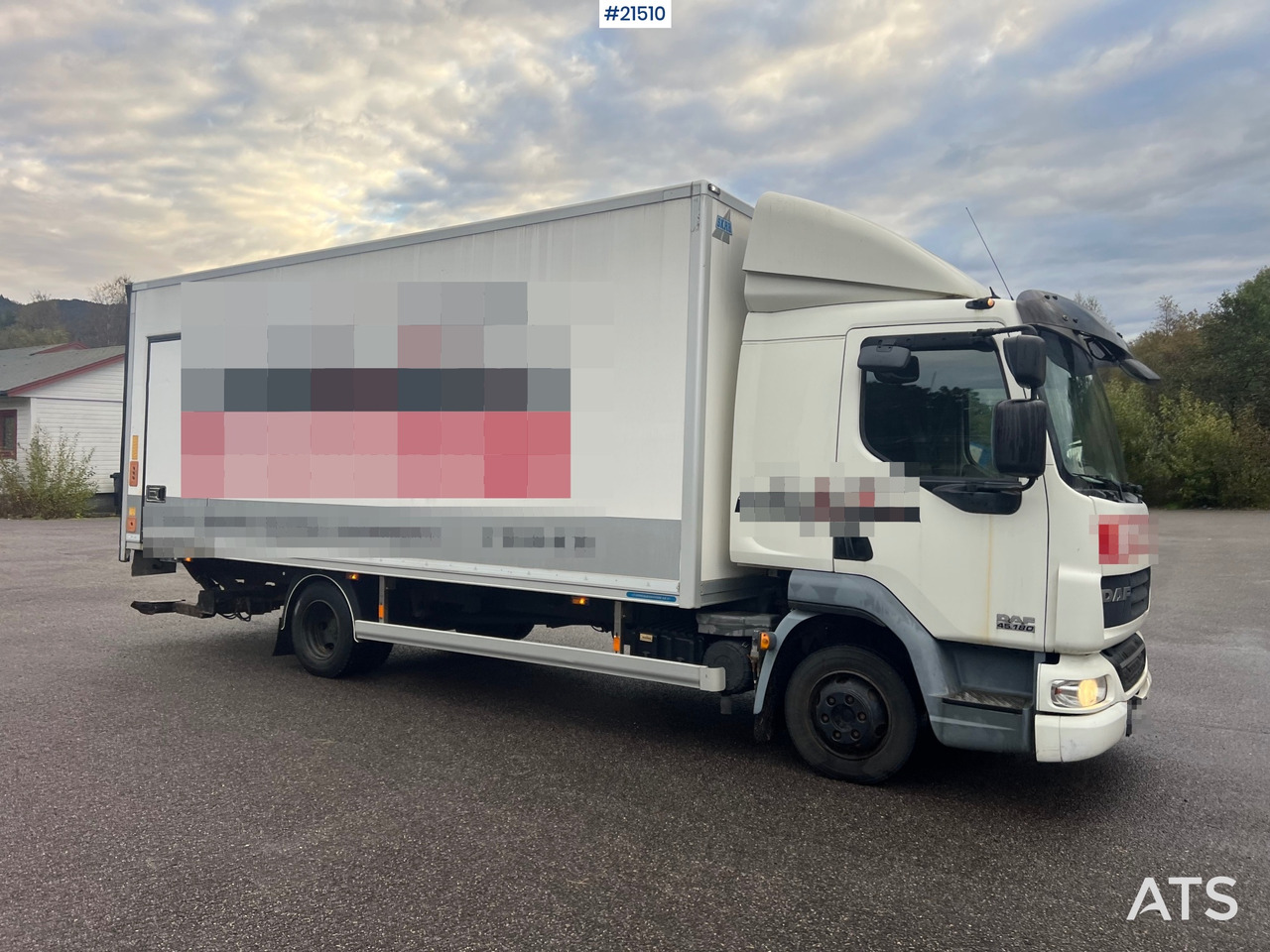 DAF LF 45 4x2 Skapbil m/ lift Rep.Objekt - Грузовик с закрытым кузовом: фото 2 DAF LF 45 4x2 Skapbil m/ lift Rep.Objekt - Грузовик с закрытым кузовом: фото 2
