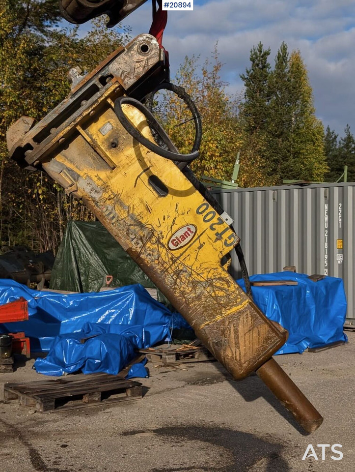 Giant 2009 GIANT GT200 pigghammer m/ KM3 feste. - Гидромолот для Строительной техники: фото 1 Giant 2009 GIANT GT200 pigghammer m/ KM3 feste. - Гидромолот для Строительной техники: фото 1