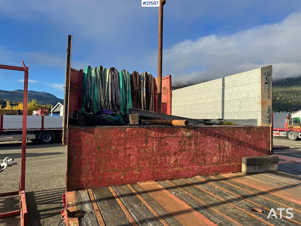 HRD Kransemi - Полуприцеп бортовой/ Платформа: фото 5 HRD Kransemi - Полуприцеп бортовой/ Платформа: фото 5