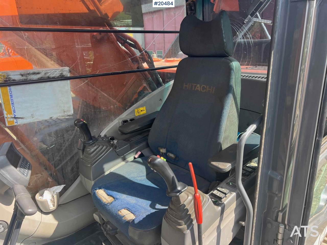 Экскаватор Hitachi ZX350LC-3: фото 13