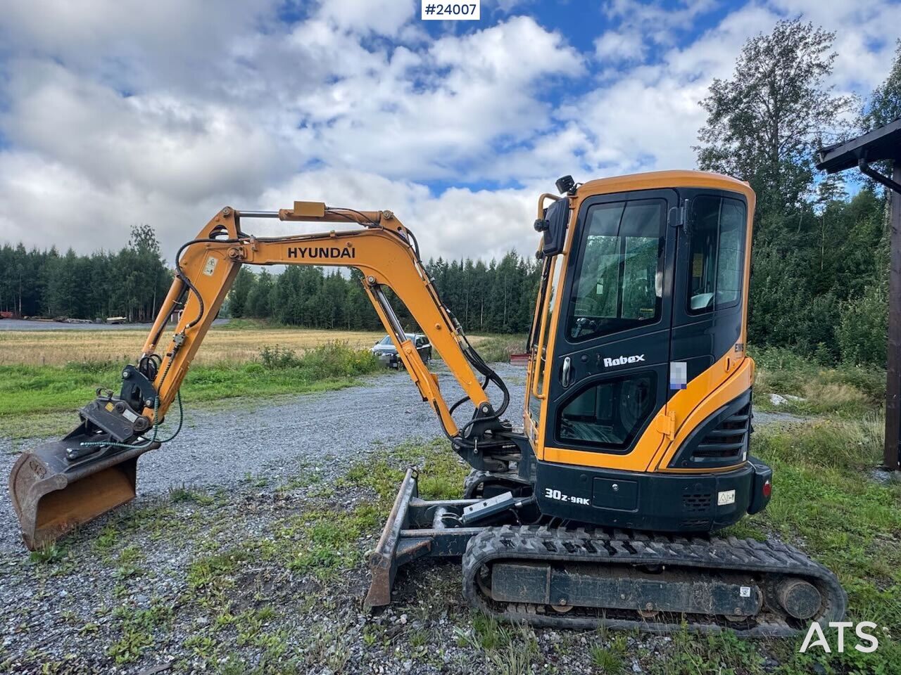 Hyundai Robex R30Z-9AK Minigraver - Мини-экскаватор: фото 3 Hyundai Robex R30Z-9AK Minigraver - Мини-экскаватор: фото 3