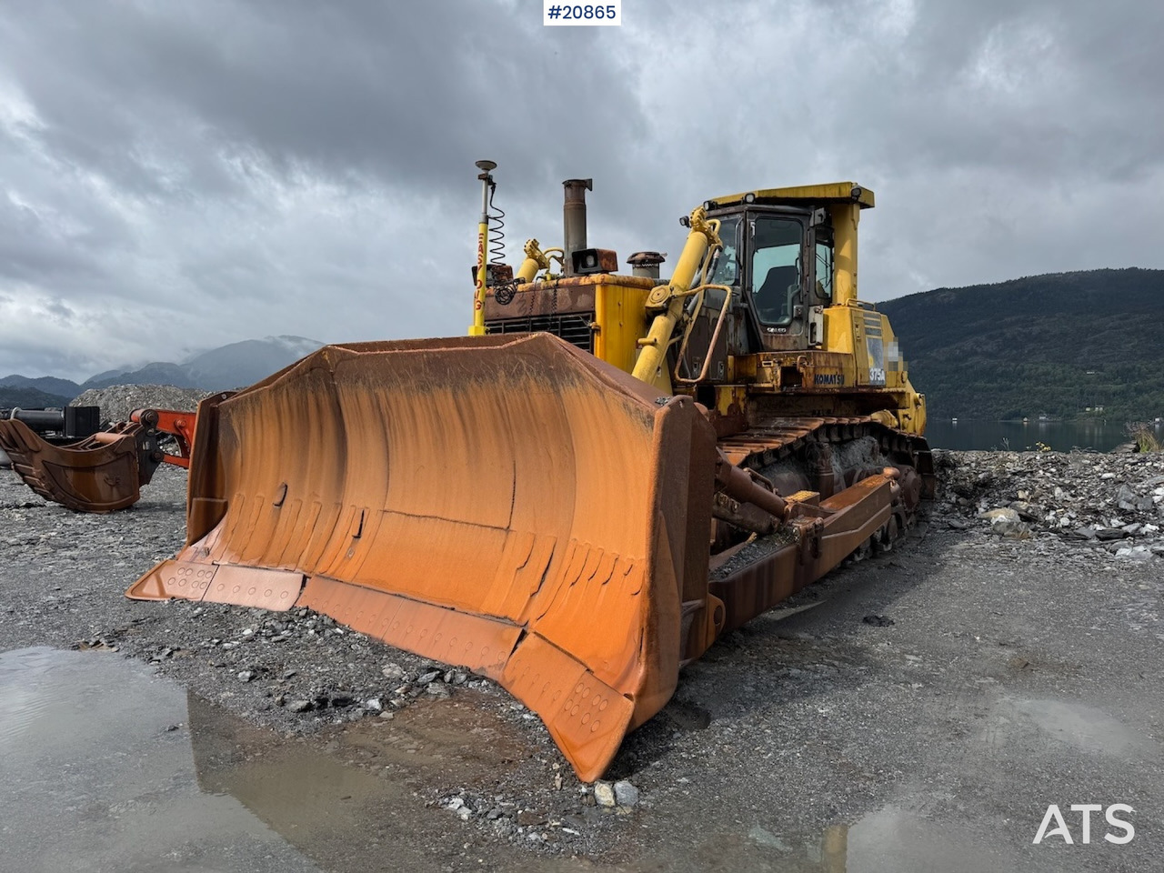 Komatsu D 375 A - Бульдозер: фото 1 Komatsu D 375 A - Бульдозер: фото 1