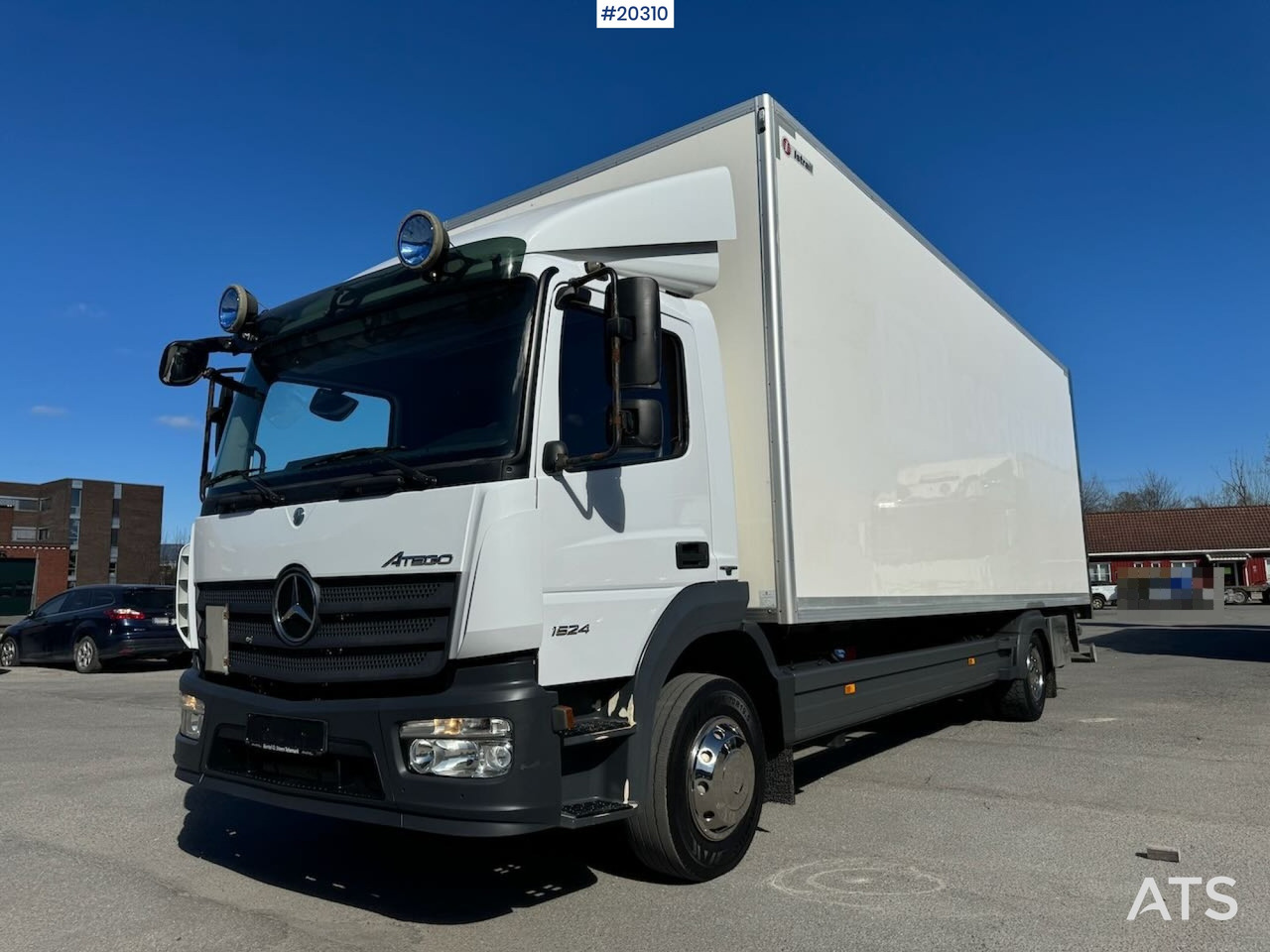 Mercedes Atego 1524 - Грузовик с закрытым кузовом: фото 2 Mercedes Atego 1524 - Грузовик с закрытым кузовом: фото 2