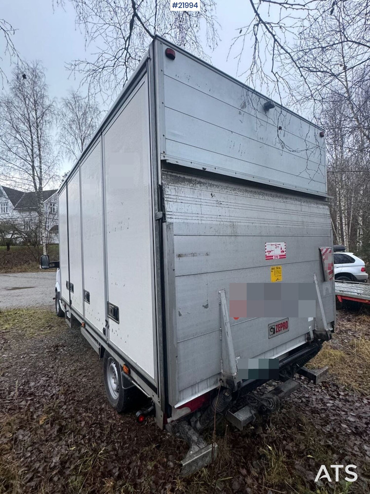 Цельнометаллический фургон Mercedes Sprinter: фото 8 Цельнометаллический фургон Mercedes Sprinter: фото 8