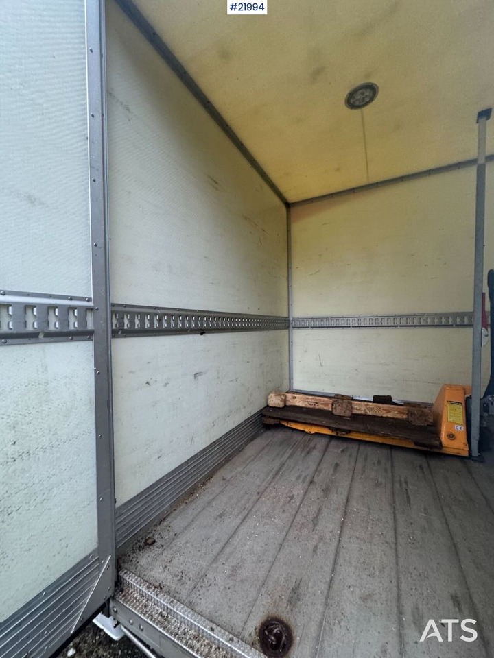 Цельнометаллический фургон Mercedes Sprinter: фото 24 Цельнометаллический фургон Mercedes Sprinter: фото 24