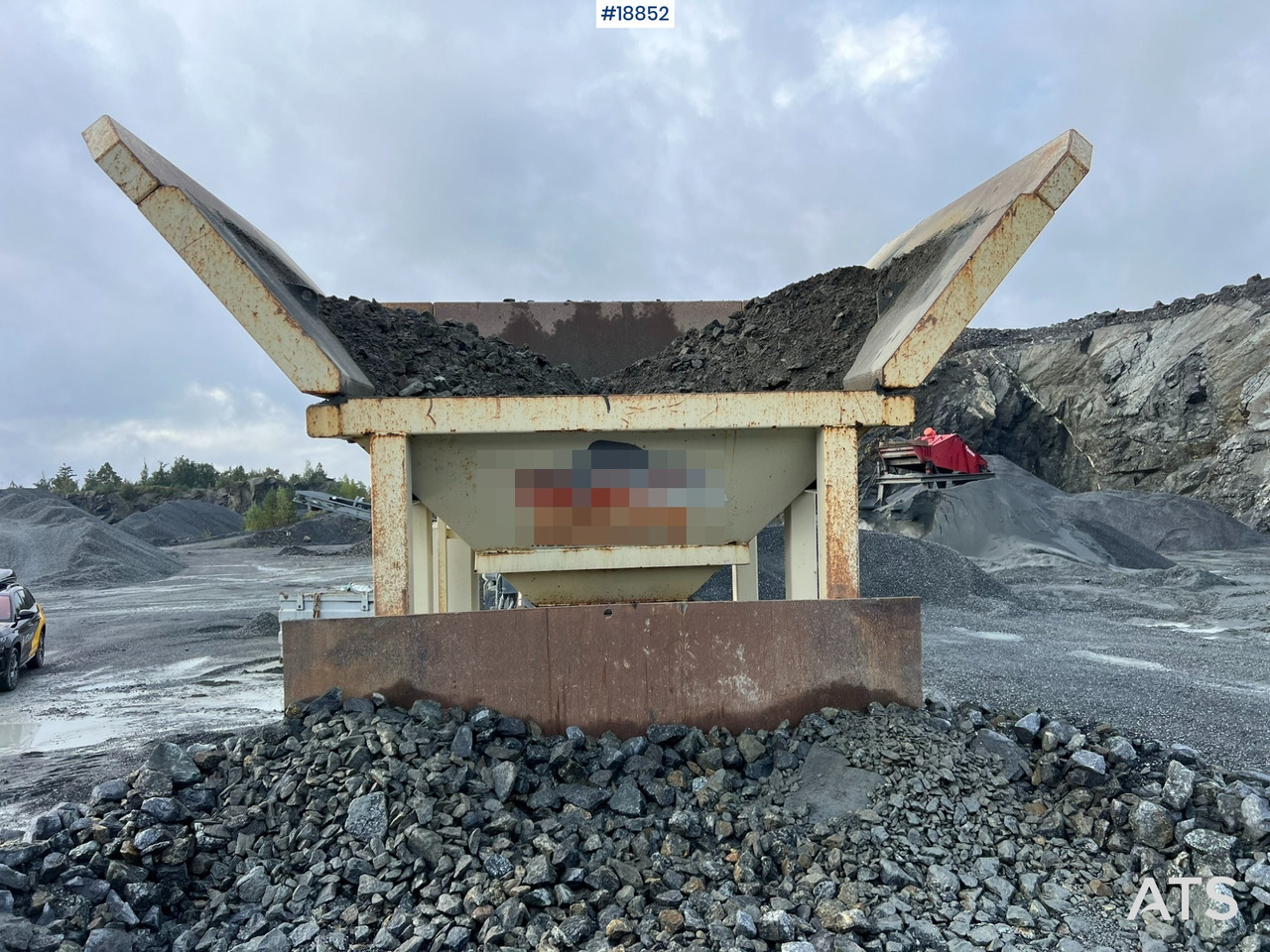 Metso Lokotrack LT220D Finknuser m/ sikt, matekasse og transportbånd - Мобильная дробилка: фото 4 Metso Lokotrack LT220D Finknuser m/ sikt, matekasse og transportbånd - Мобильная дробилка: фото 4
