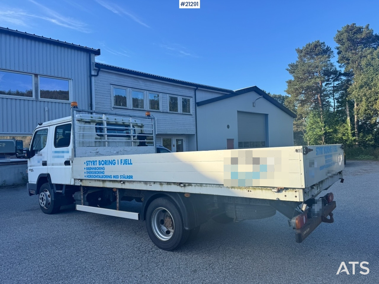 Mitsubishi Fuso Canter - Грузовик бортовой/ Платформа: фото 4 Mitsubishi Fuso Canter - Грузовик бортовой/ Платформа: фото 4