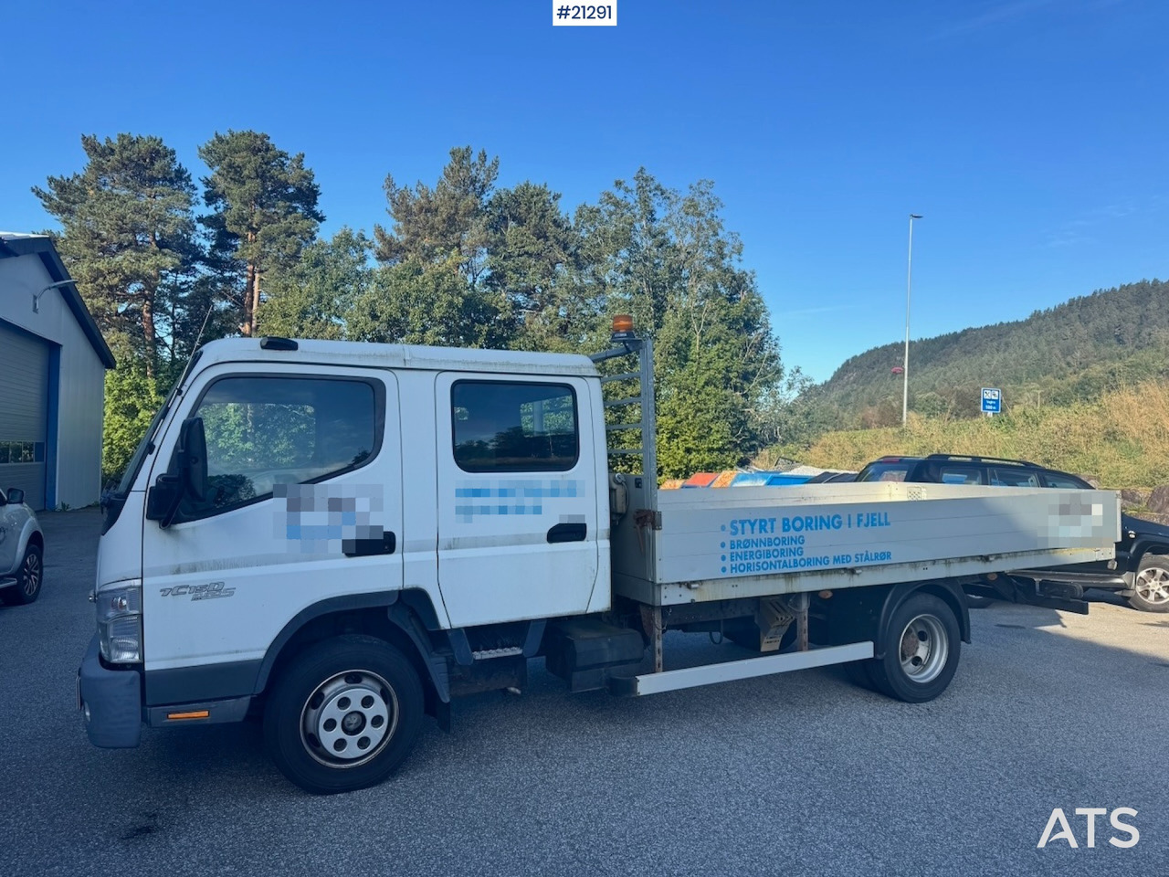 Mitsubishi Fuso Canter - Грузовик бортовой/ Платформа: фото 2 Mitsubishi Fuso Canter - Грузовик бортовой/ Платформа: фото 2