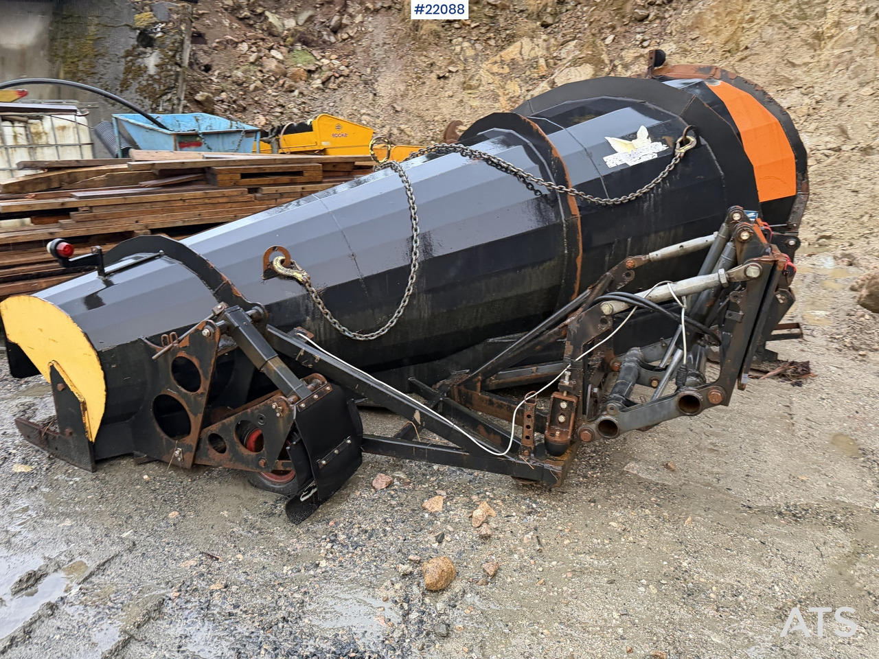 Øveraasen Dh-285U - Отвал для снега: фото 1 Øveraasen Dh-285U - Отвал для снега: фото 1