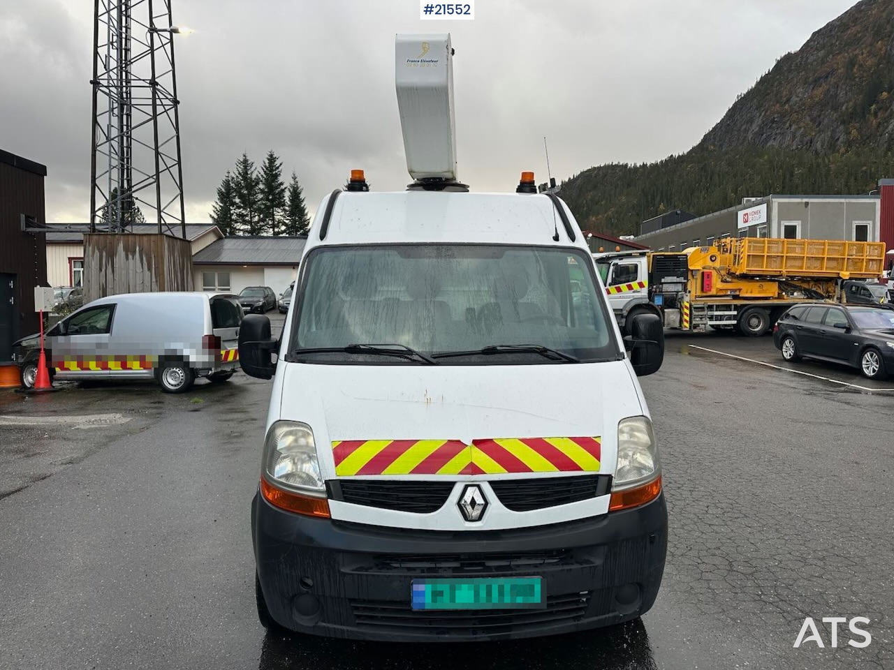 Renault Master - Грузовик с подъемником, Цельнометаллический фургон: фото 3 Renault Master - Грузовик с подъемником, Цельнометаллический фургон: фото 3