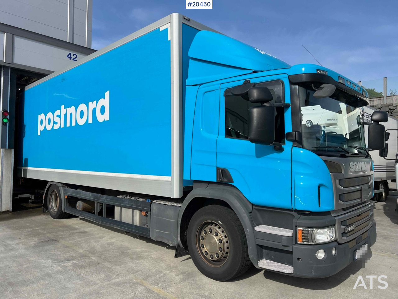 Scania P280 - Грузовик с закрытым кузовом: фото 1 Scania P280 - Грузовик с закрытым кузовом: фото 1