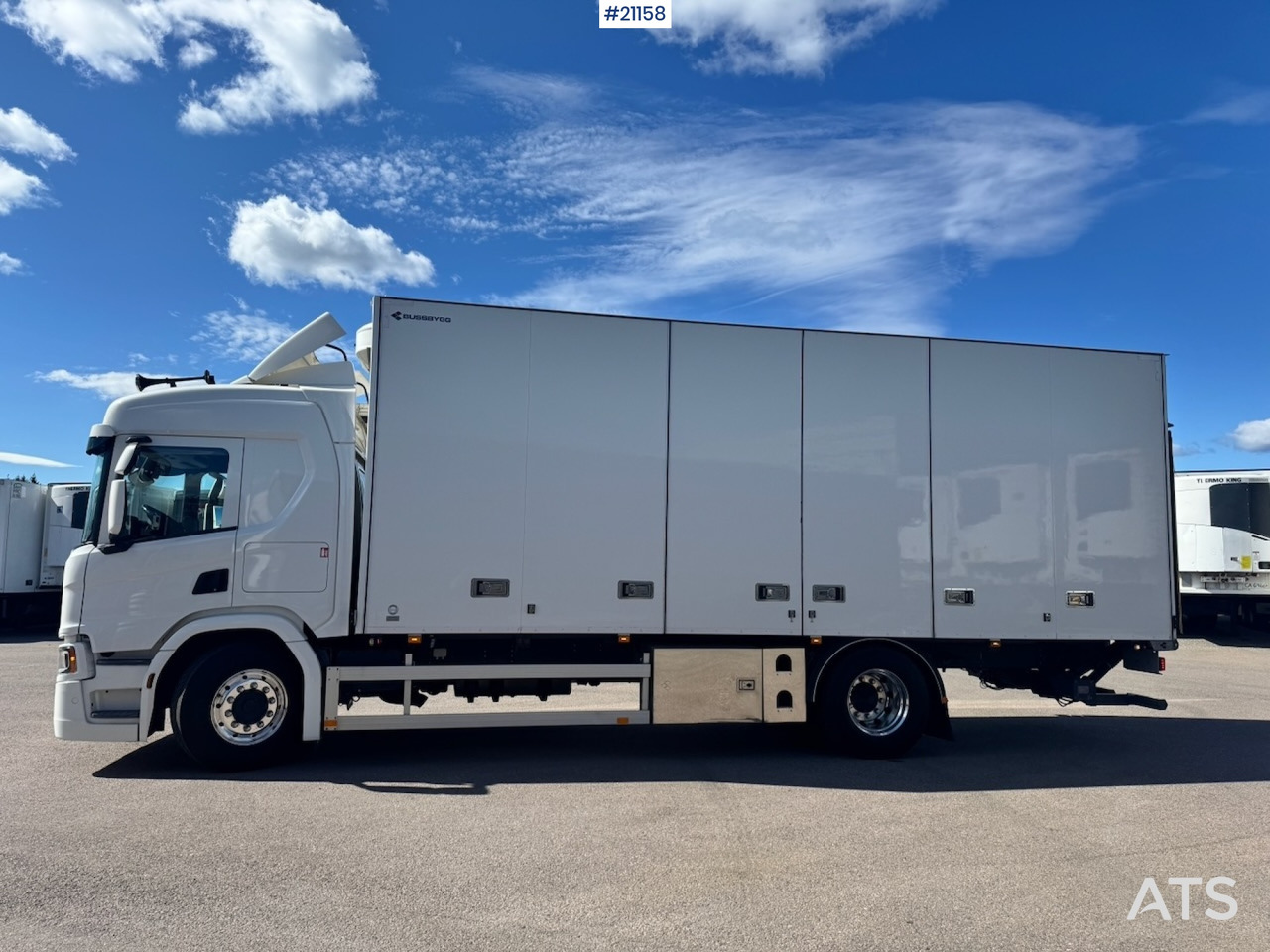 Scania P360 - Грузовик с закрытым кузовом: фото 3 Scania P360 - Грузовик с закрытым кузовом: фото 3