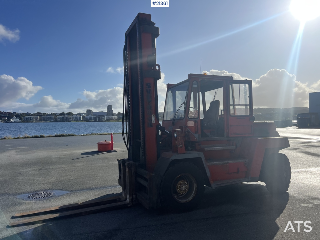 Svetruck 1060 - Вилочный погрузчик: фото 4 Svetruck 1060 - Вилочный погрузчик: фото 4