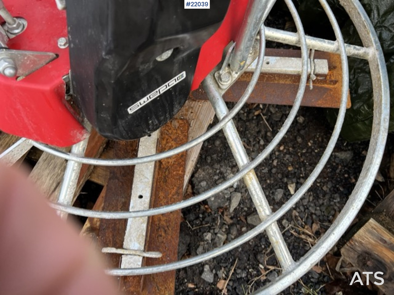 Затирочная машина по бетону Swepac TR 950R: фото 12