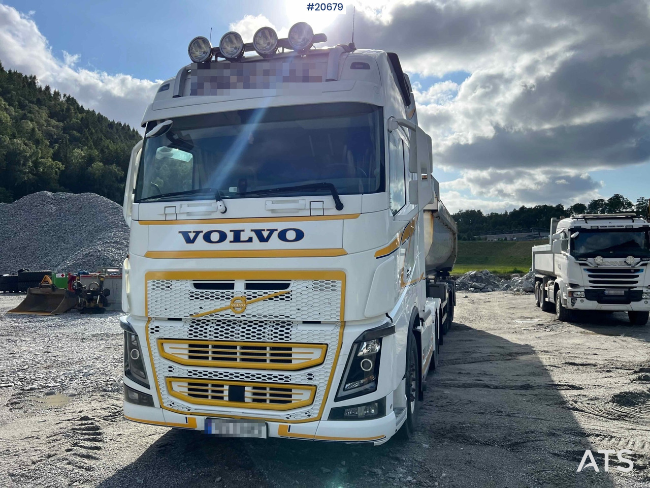 Тягач Volvo FH: фото 10