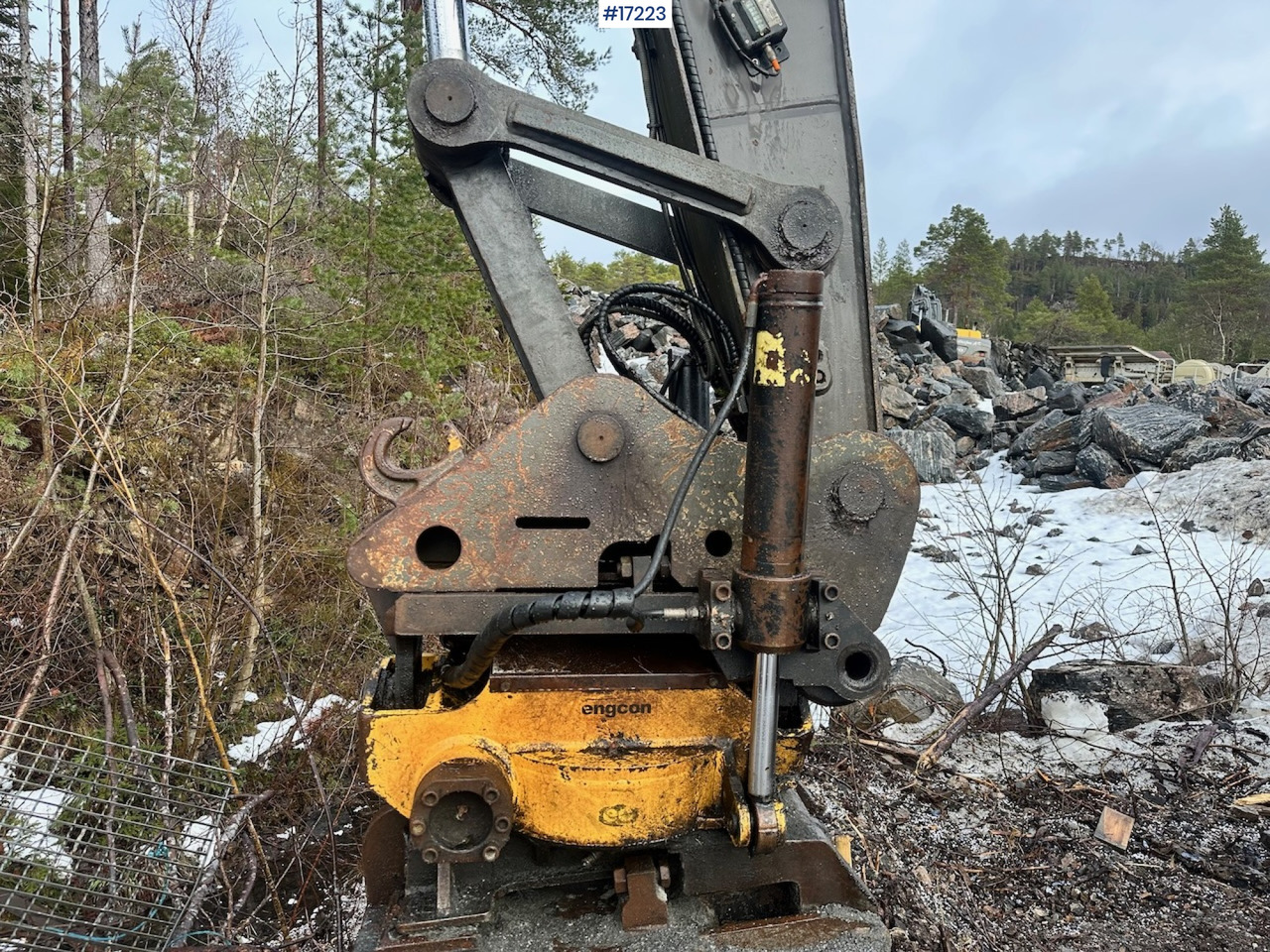 Колёсный экскаватор Volvo EW160B: фото 25