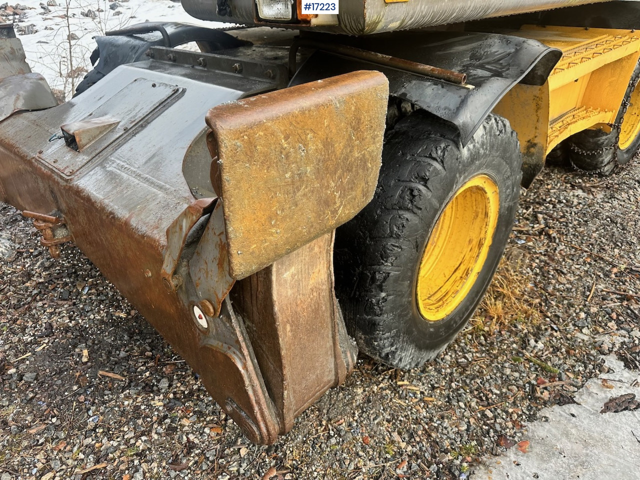 Колёсный экскаватор Volvo EW160B: фото 13