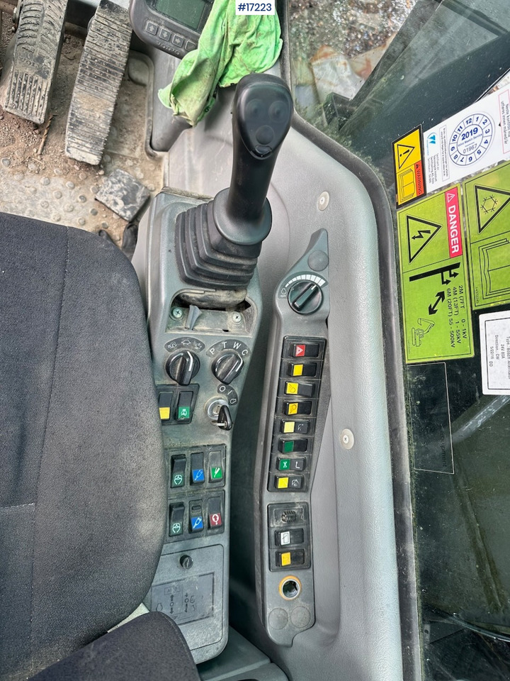 Колёсный экскаватор Volvo EW160B: фото 35