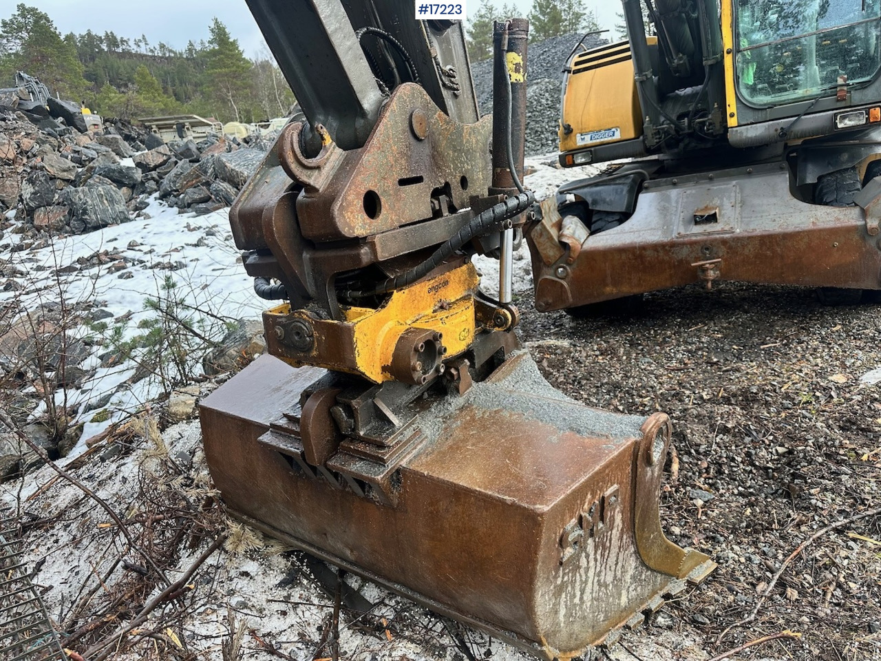 Колёсный экскаватор Volvo EW160B: фото 26