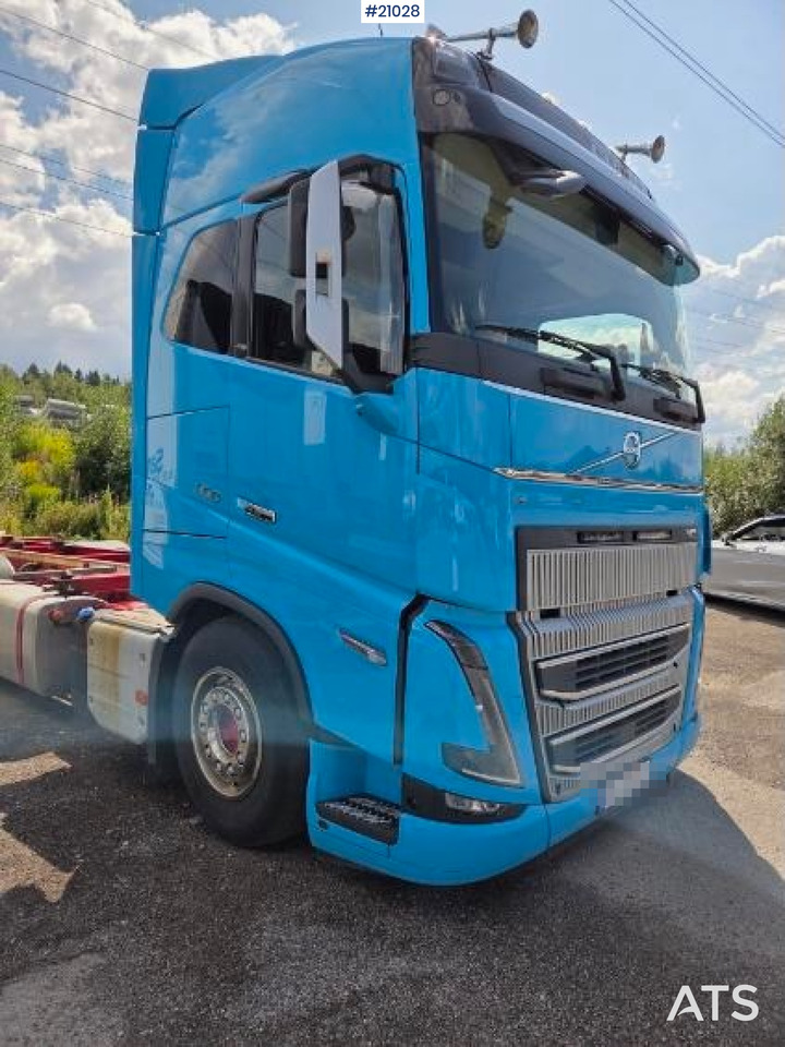 Volvo FH650 - Грузовик-контейнеровоз/ Сменный кузов: фото 3 Volvo FH650 - Грузовик-контейнеровоз/ Сменный кузов: фото 3