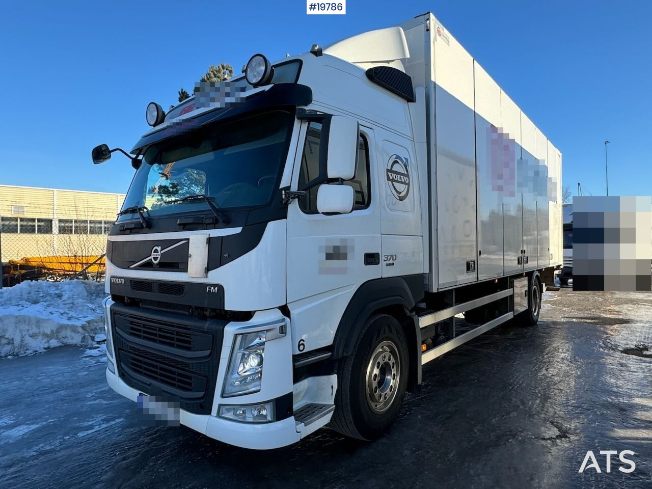 Volvo FM370 - Грузовик с закрытым кузовом: фото 1 Volvo FM370 - Грузовик с закрытым кузовом: фото 1