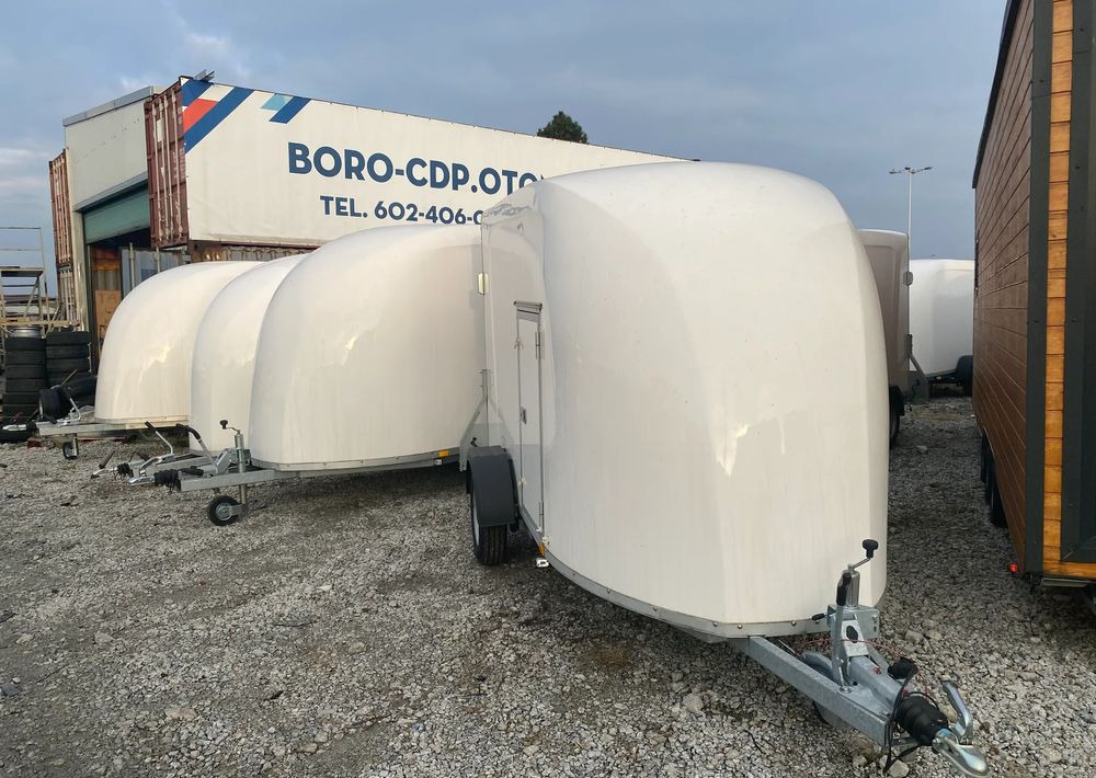 Niewiadów Furgon Niewiadów F1334 z trapem wjazdowym - Прицеп для легкового автомобиля: фото 1 Niewiadów Furgon Niewiadów F1334 z trapem wjazdowym - Прицеп для легкового автомобиля: фото 1