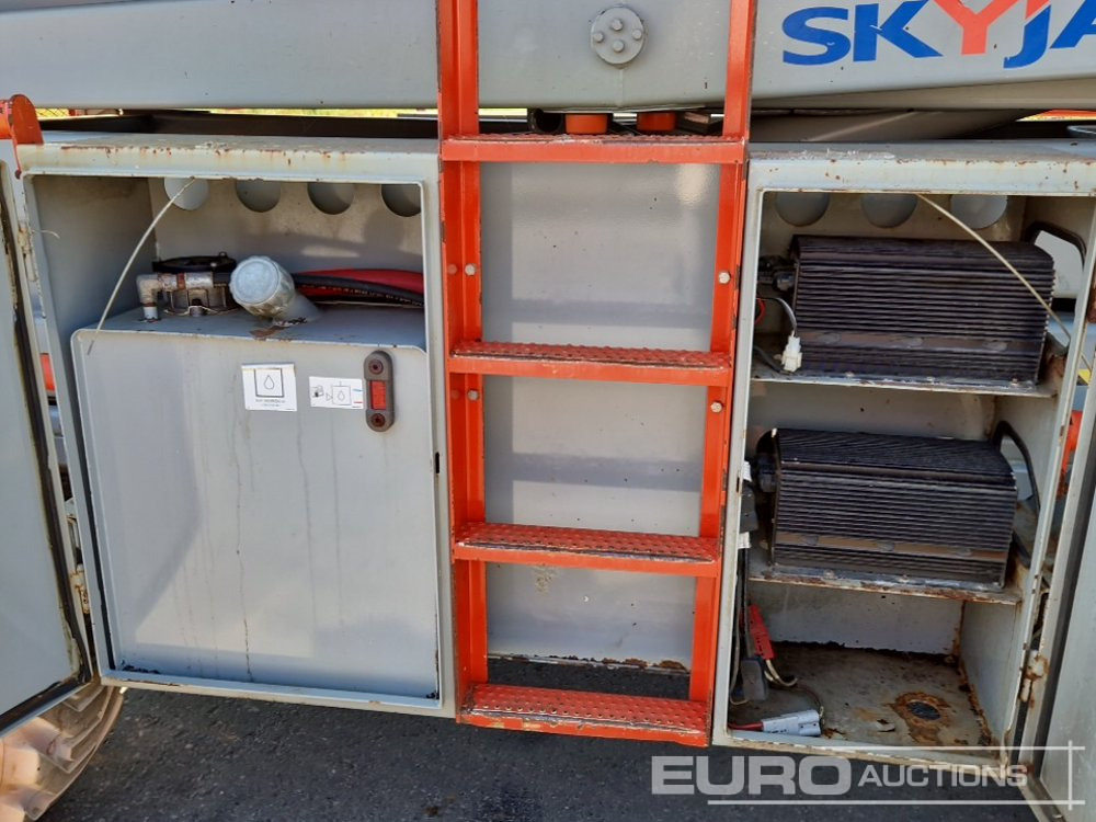 Подъёмник 2011 SkyJack SJ8841E: фото 17