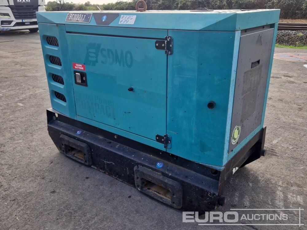 2014 SDMO R22C3 - Электрогенератор: фото 3 2014 SDMO R22C3 - Электрогенератор: фото 3