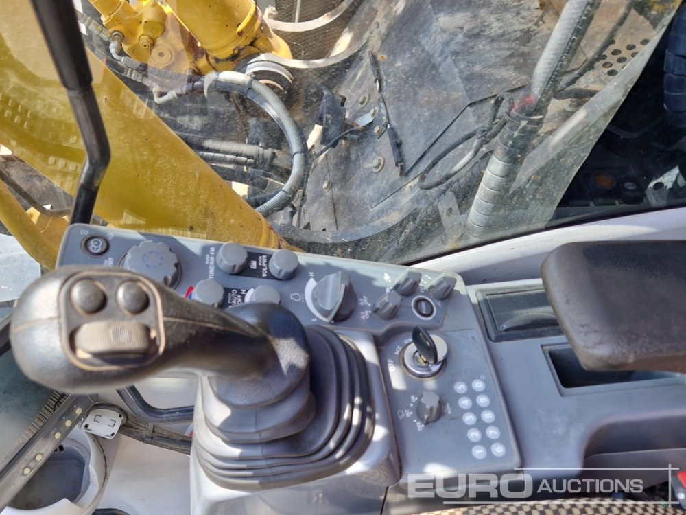 Гусеничный экскаватор 2016 Hitachi ZX225USLC-5B: фото 45