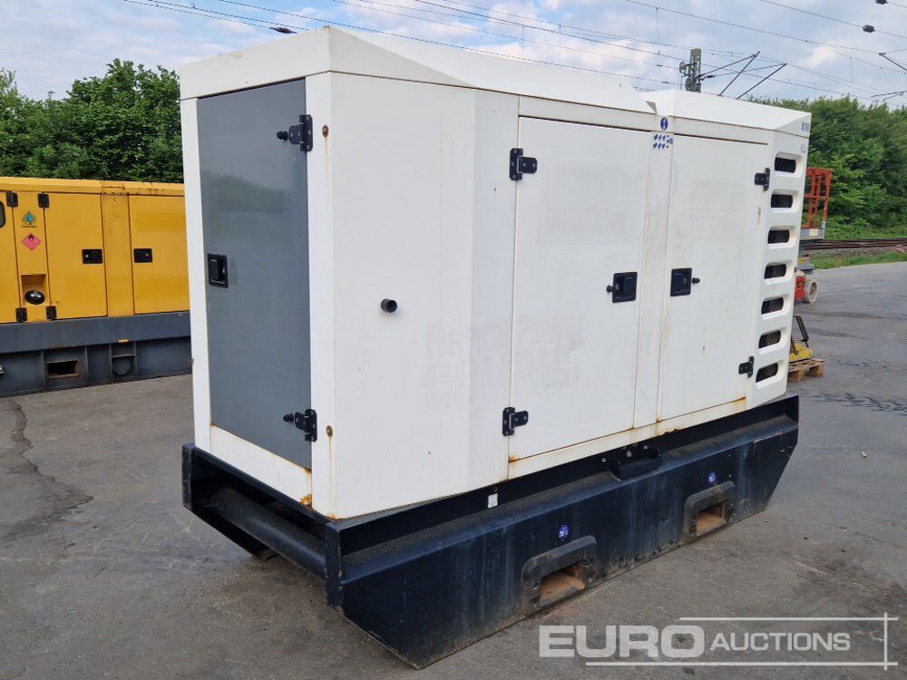 2017 SDMO R110C3 - Электрогенератор: фото 4 2017 SDMO R110C3 - Электрогенератор: фото 4