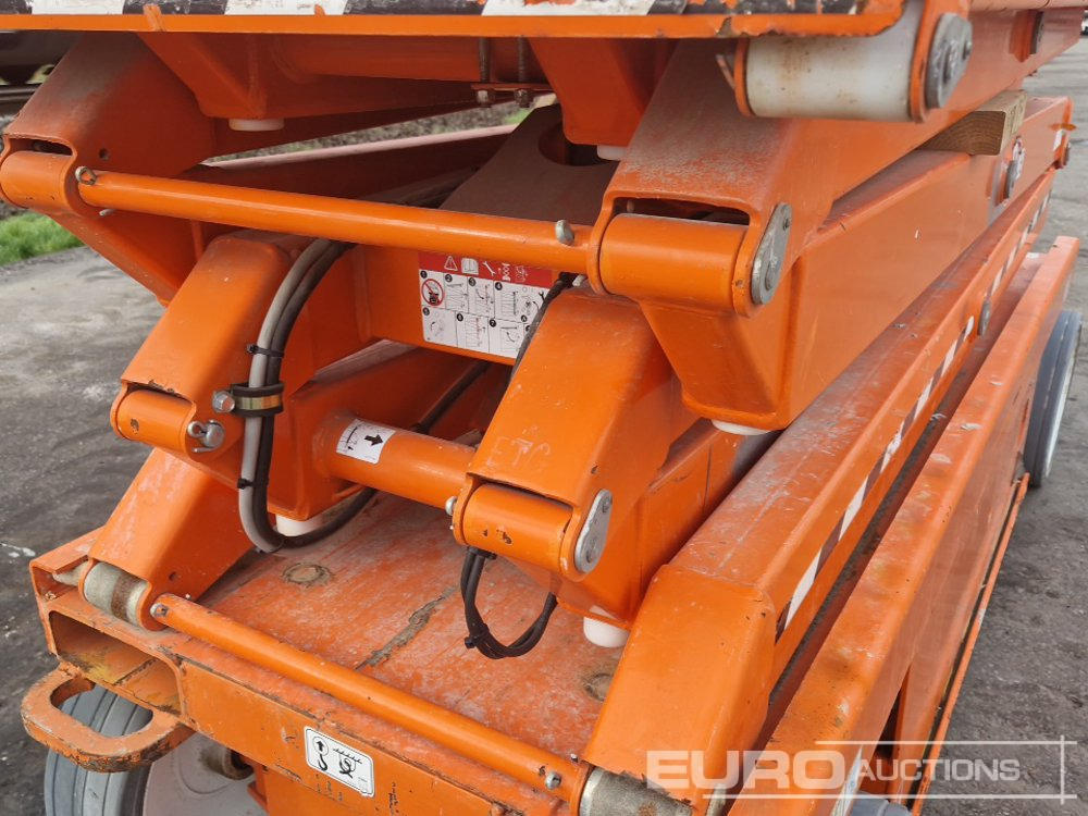 Ножничный подъемник 2018 SkyJack SJIII 3220: фото 12