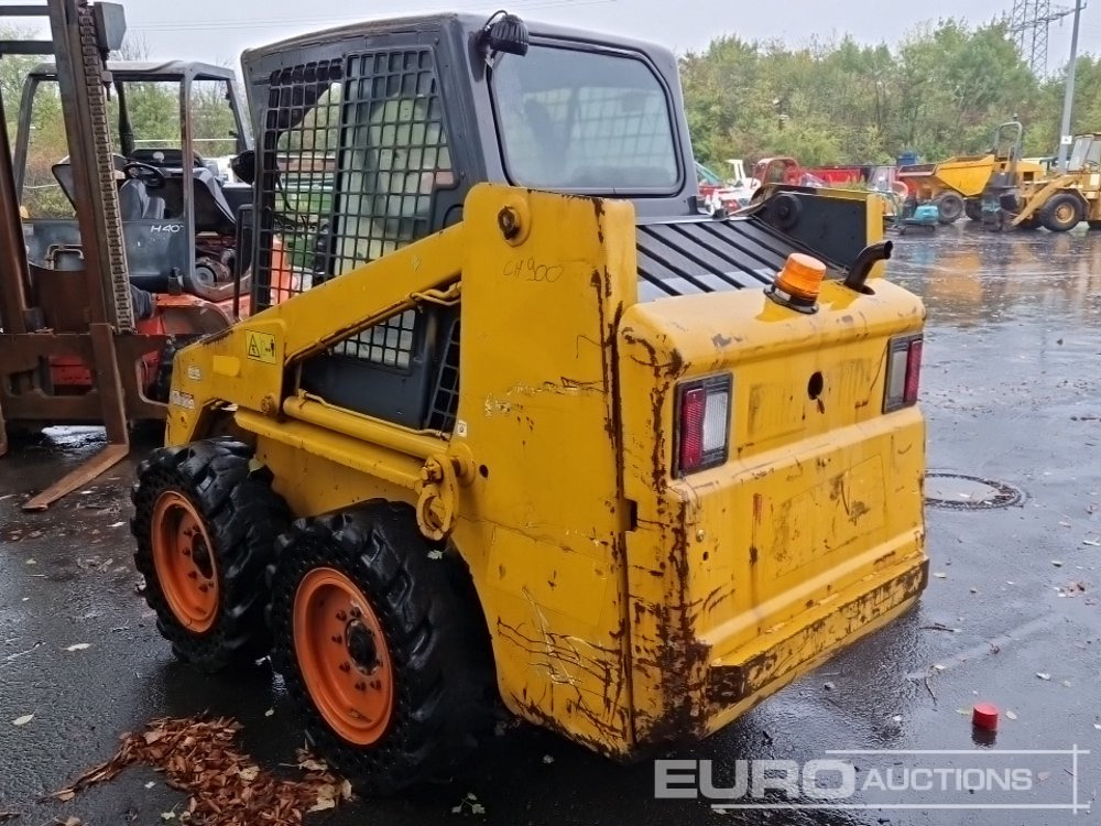 Bobcat S130 - Мини-погрузчик с бортовым поворотом: фото 3 Bobcat S130 - Мини-погрузчик с бортовым поворотом: фото 3