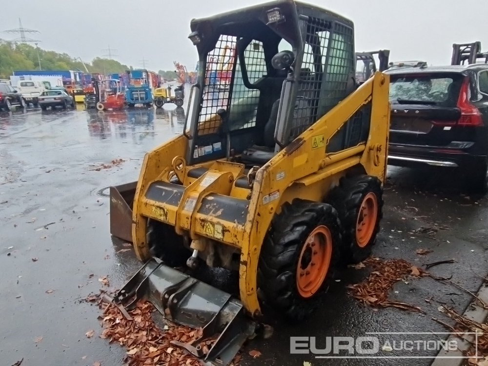 Bobcat S130 - Мини-погрузчик с бортовым поворотом: фото 1 Bobcat S130 - Мини-погрузчик с бортовым поворотом: фото 1