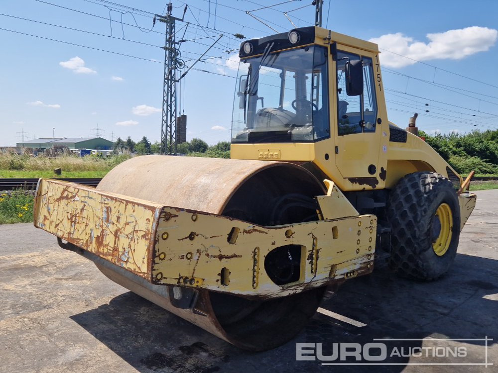 Bomag BW219DH-4 - Каток: фото 1 Bomag BW219DH-4 - Каток: фото 1