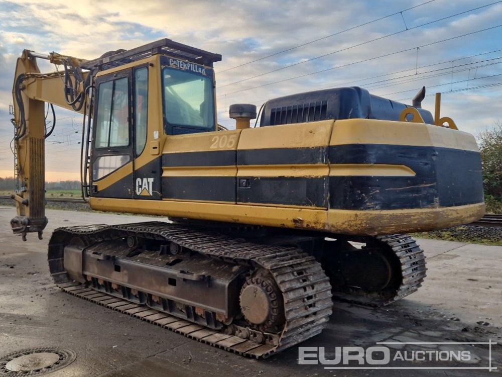 CAT 330BL - Гусеничный экскаватор: фото 3 CAT 330BL - Гусеничный экскаватор: фото 3