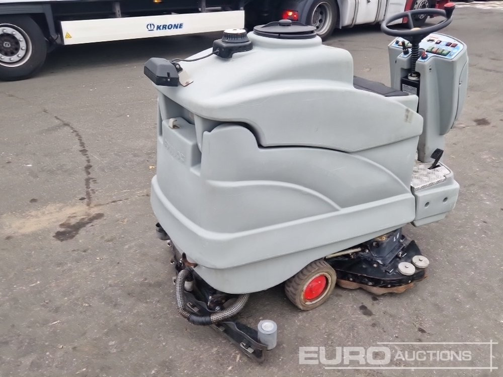 Comac Tripla 75 II - Подметально-уборочная машина: фото 4 Comac Tripla 75 II - Подметально-уборочная машина: фото 4